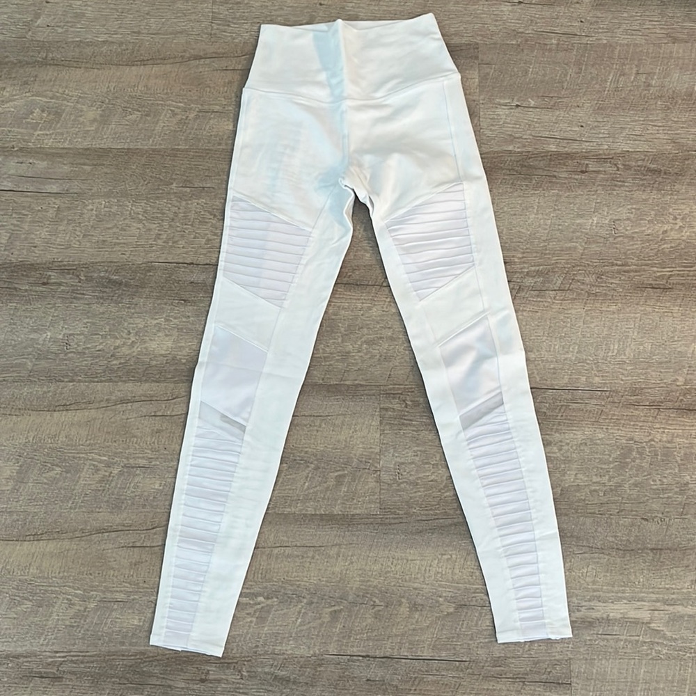 ALO Yoga White High-Waist Leggings